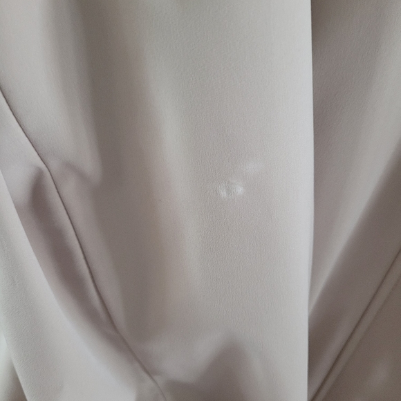 Liz Claiborne Women's Spring 3/4 Trench Coat  Tan/Beige Size M. - Picture 10 of 10